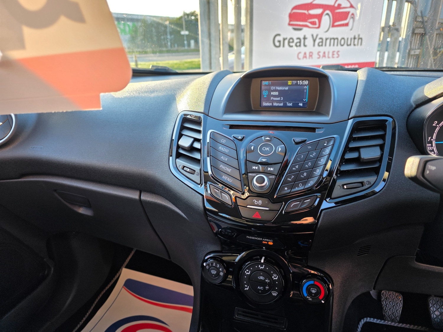 Used Ford Fiesta 2017 for sale - 76449352: Photo 24