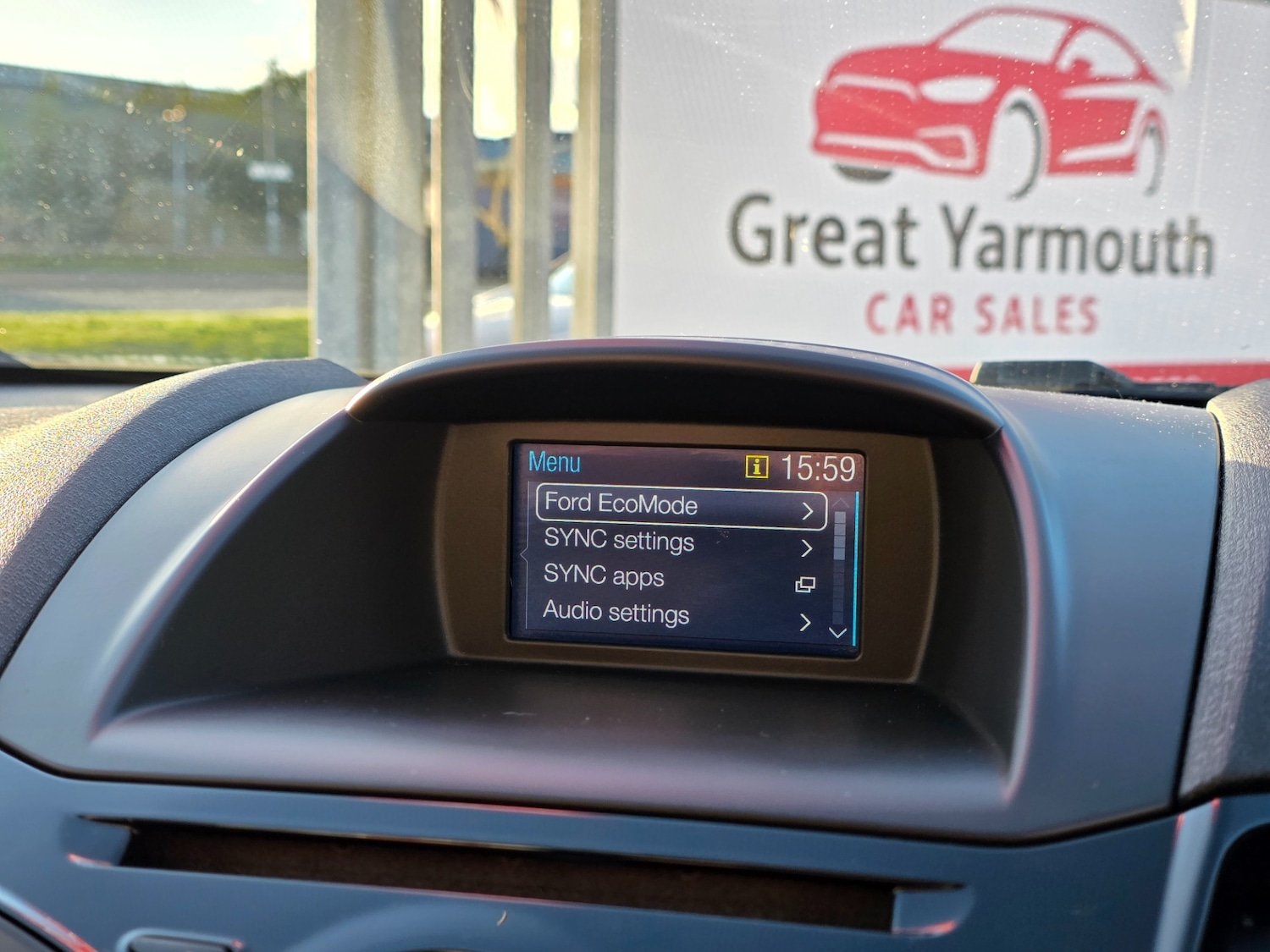 Used Ford Fiesta 2017 for sale - 76449352: Photo 28