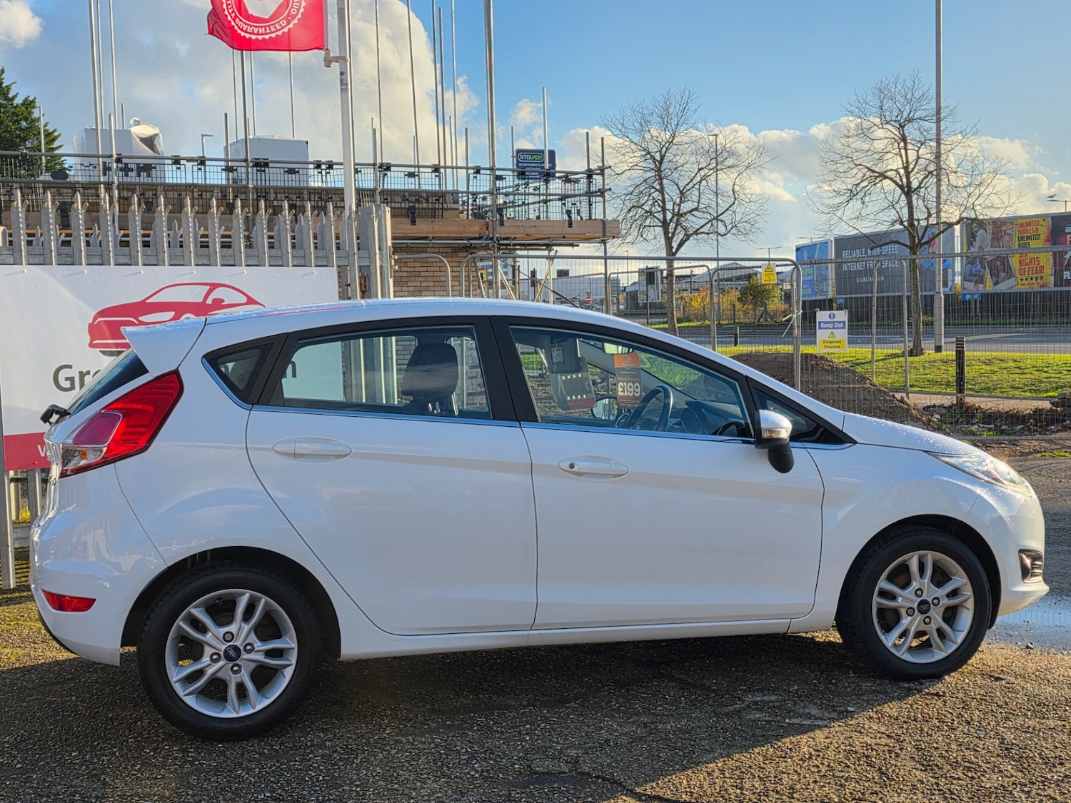 Used Ford Fiesta 2017 for sale - 76449352: Photo 3