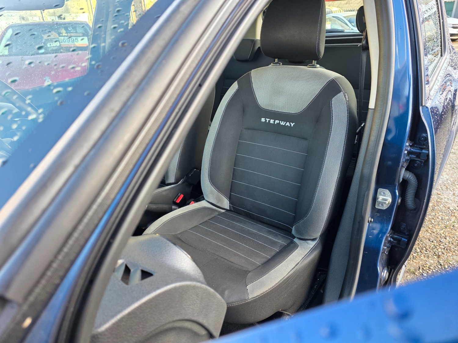 Used Dacia Sandero Stepway 2018 for sale - 76638765: Photo 16