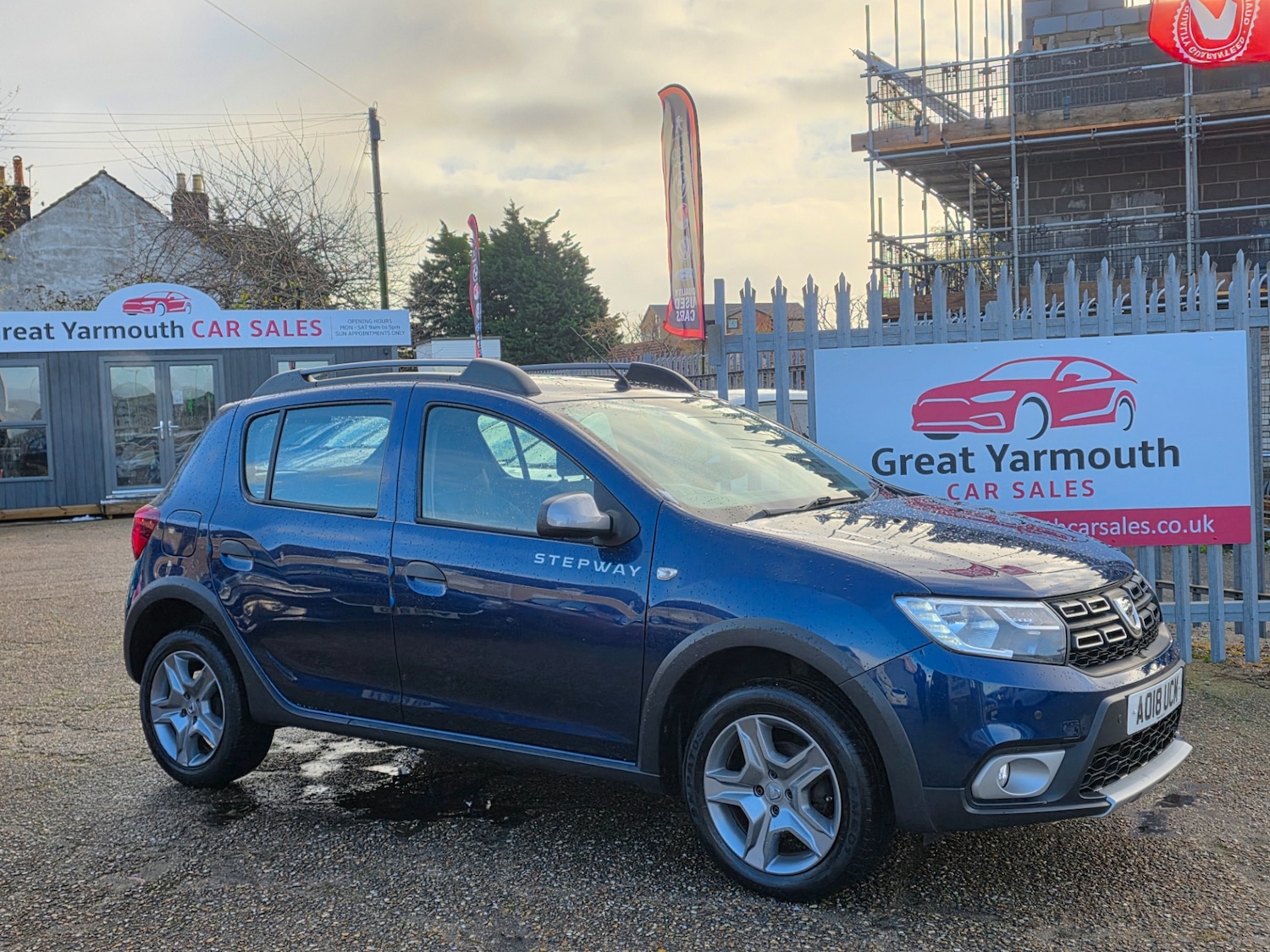 Used Dacia Sandero Stepway 2018 for sale - 76638765: Photo 2