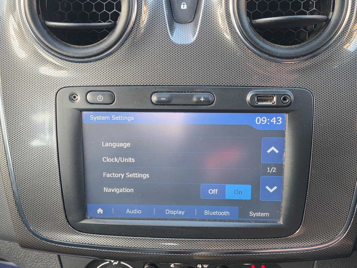 Used Dacia Sandero Stepway 2018 for sale - 76638765: Photo 24