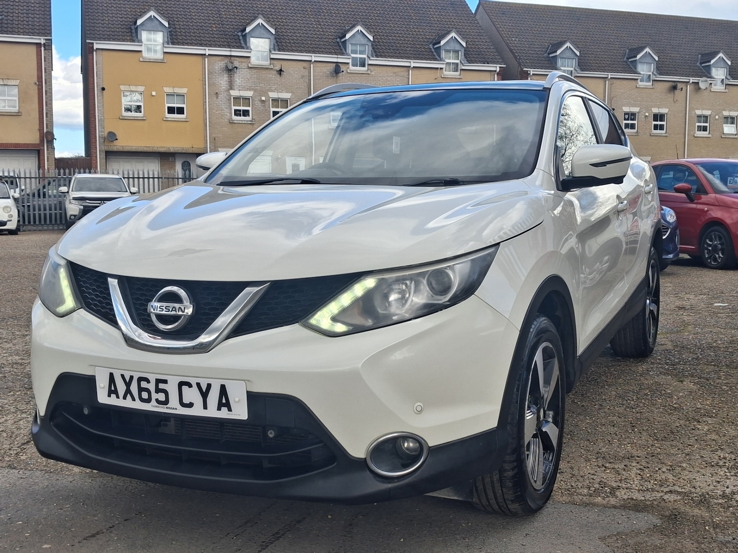Used Nissan Qashqai 2015 for sale - 78143766: Photo 1