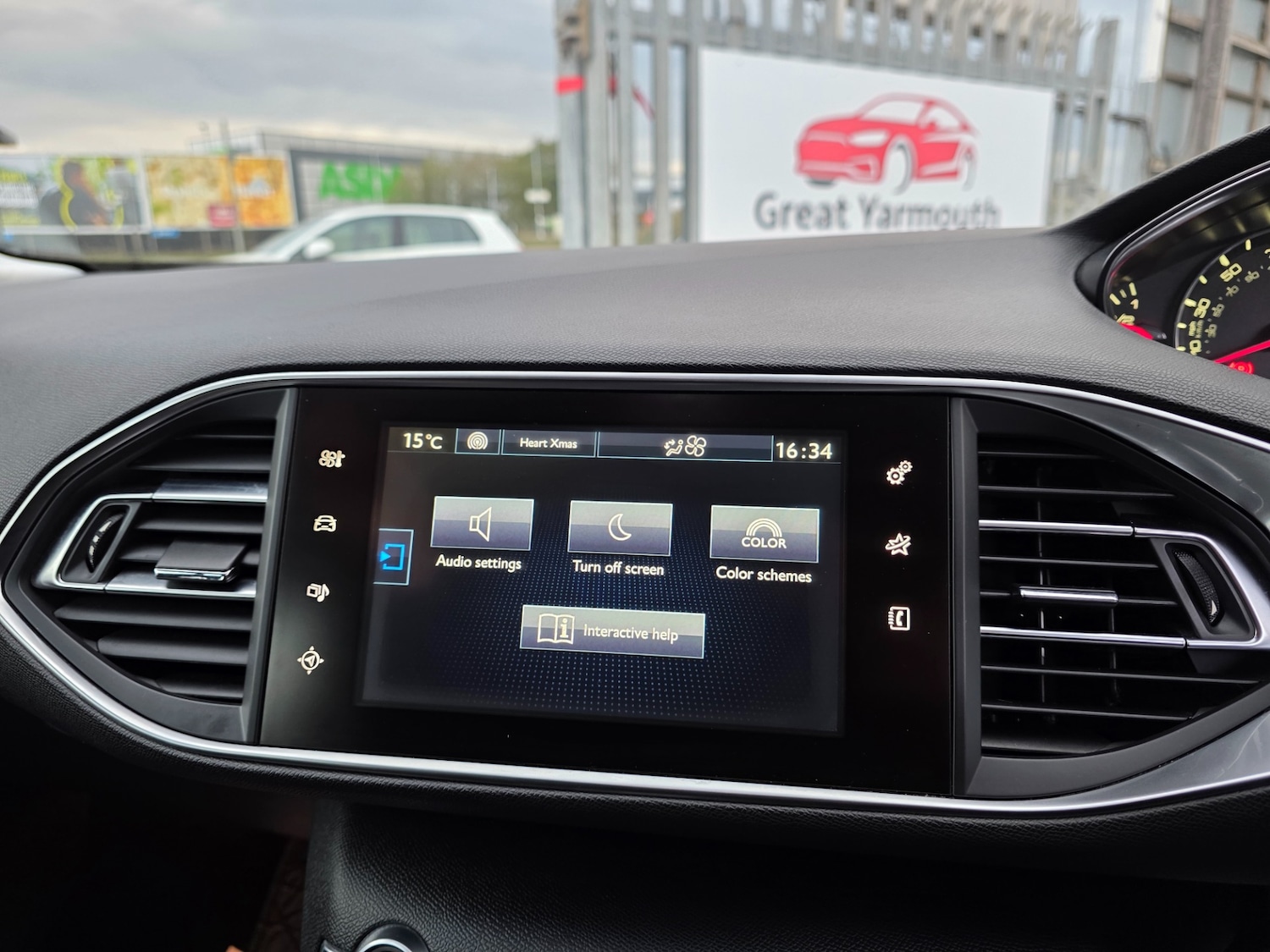 Used Peugeot 308 2015 for sale - 76482431: Photo 28