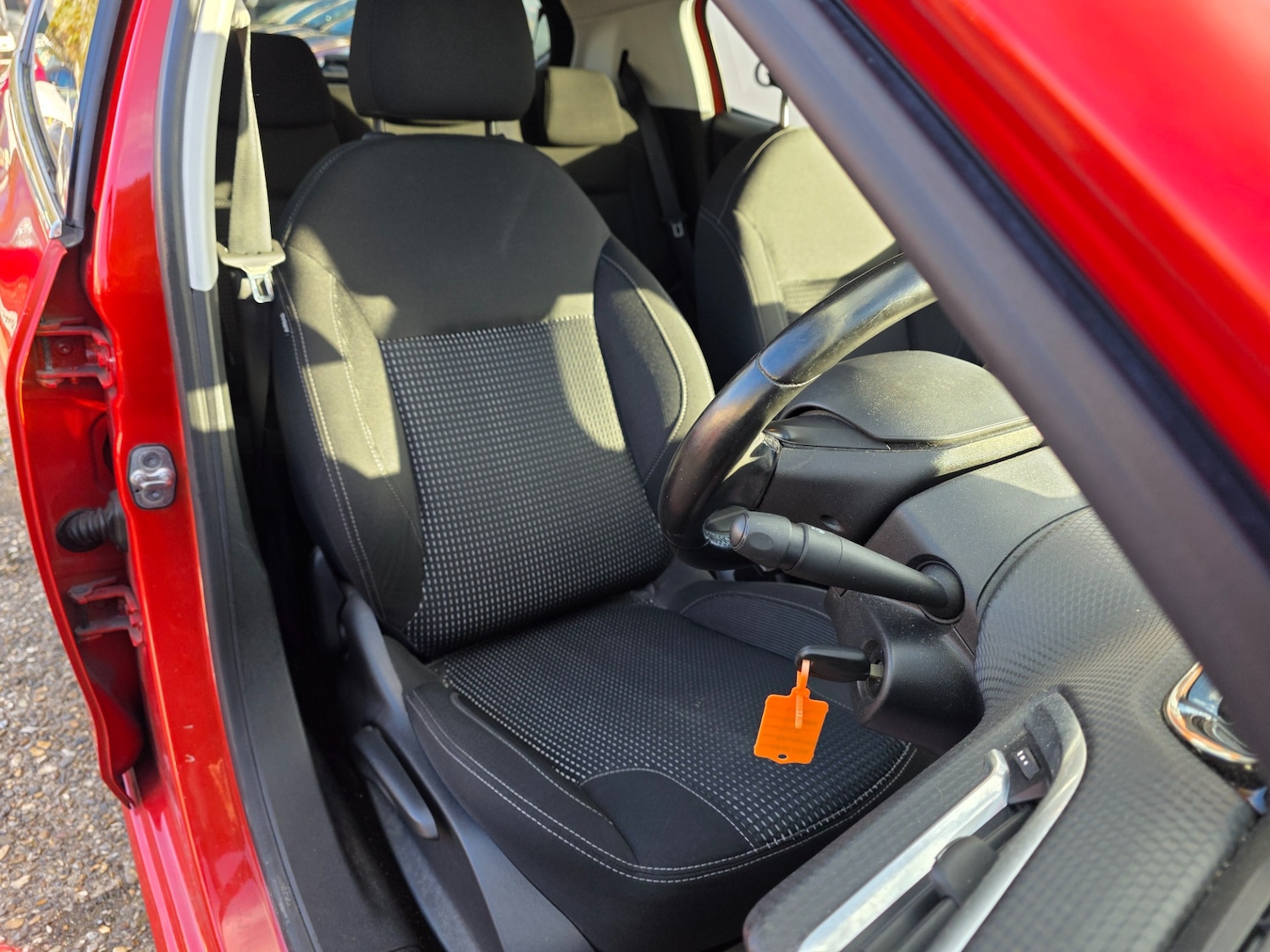 Used Peugeot 208 2015 for sale - 76440066: Photo 13