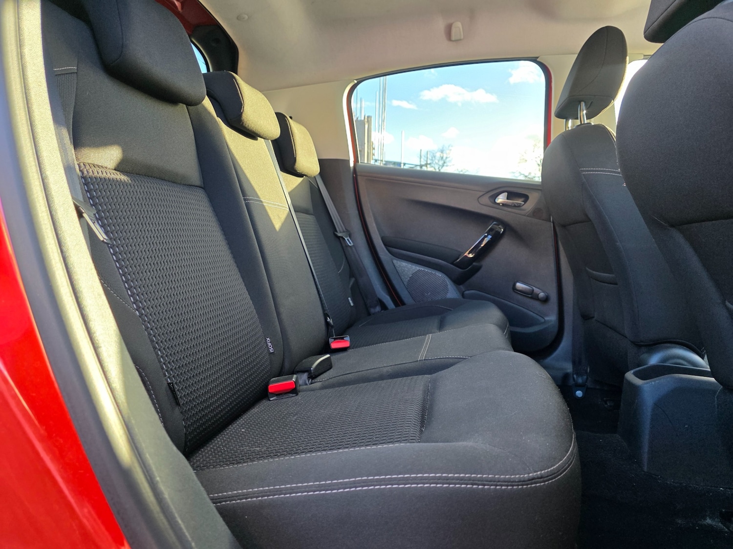 Used Peugeot 208 2015 for sale - 76440066: Photo 15