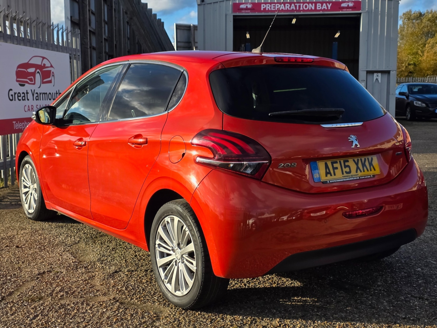 Used Peugeot 208 2015 for sale - 76440066: Photo 6