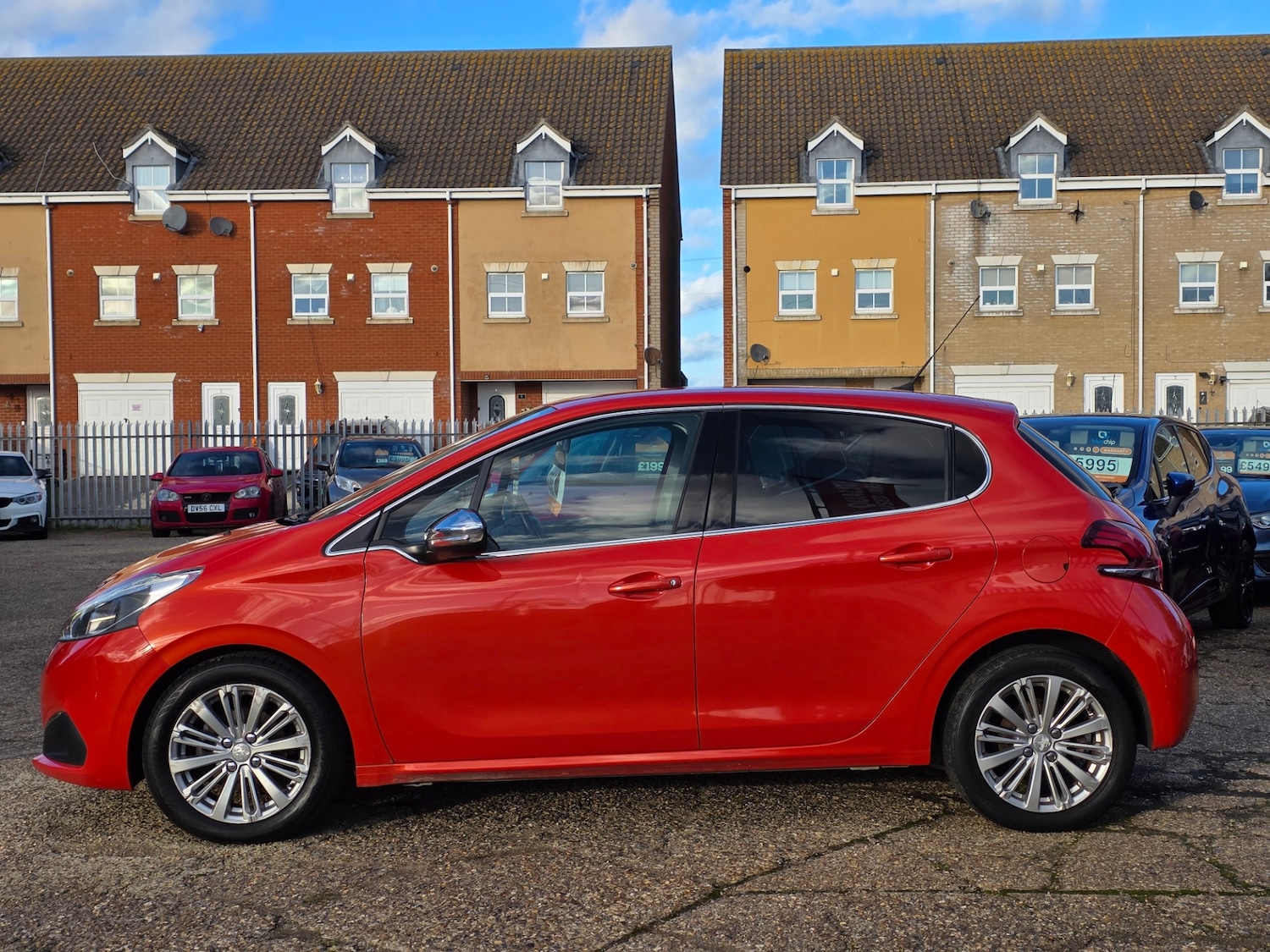 Used Peugeot 208 2015 for sale - 76440066: Photo 8