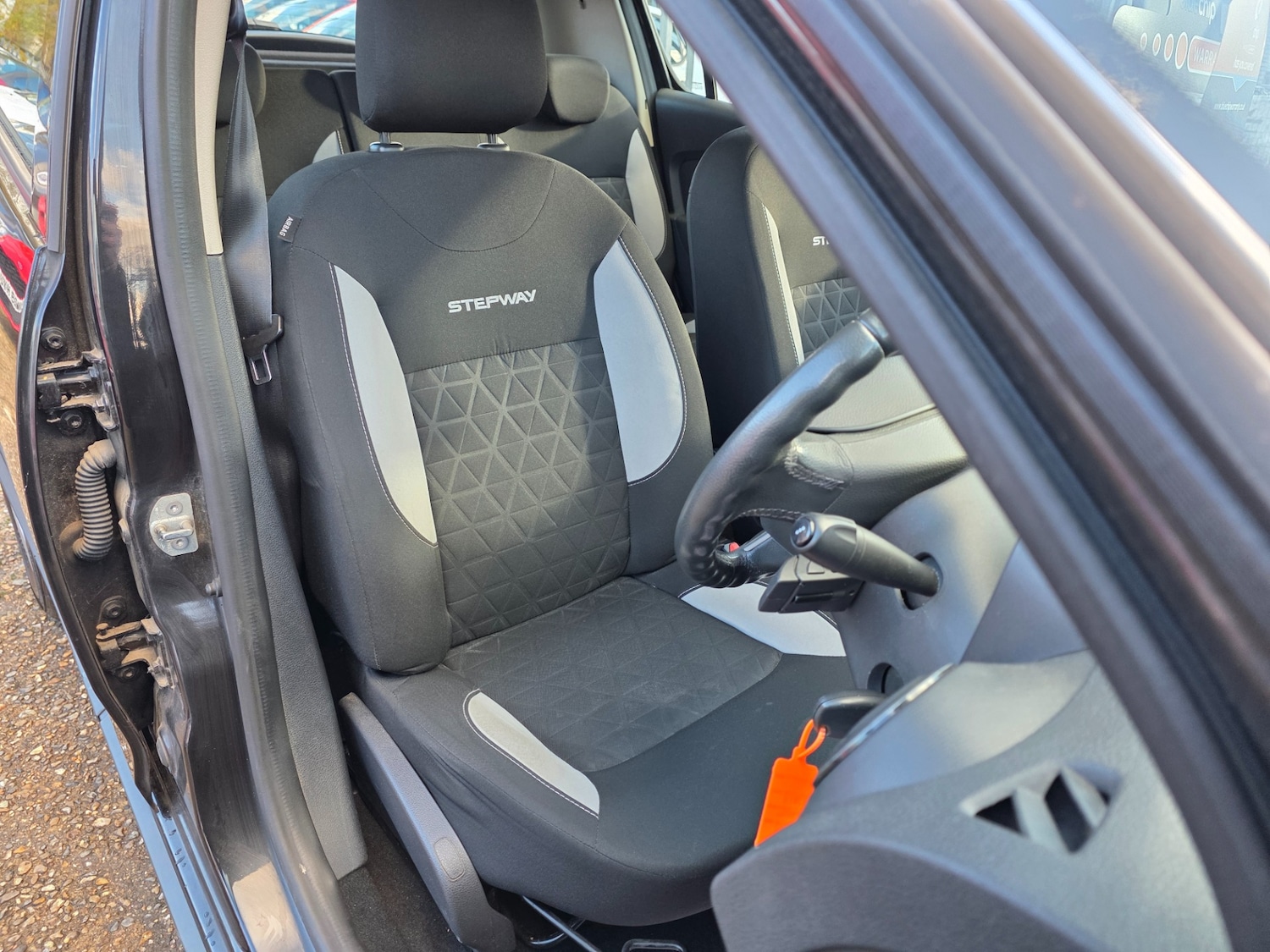 Used Dacia Sandero Stepway 2016 for sale - 76449412: Photo 12