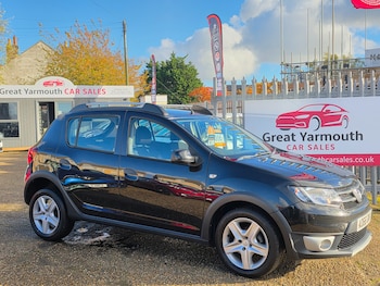 Used Dacia Sandero Stepway 2016 for sale - 76449412: Photo