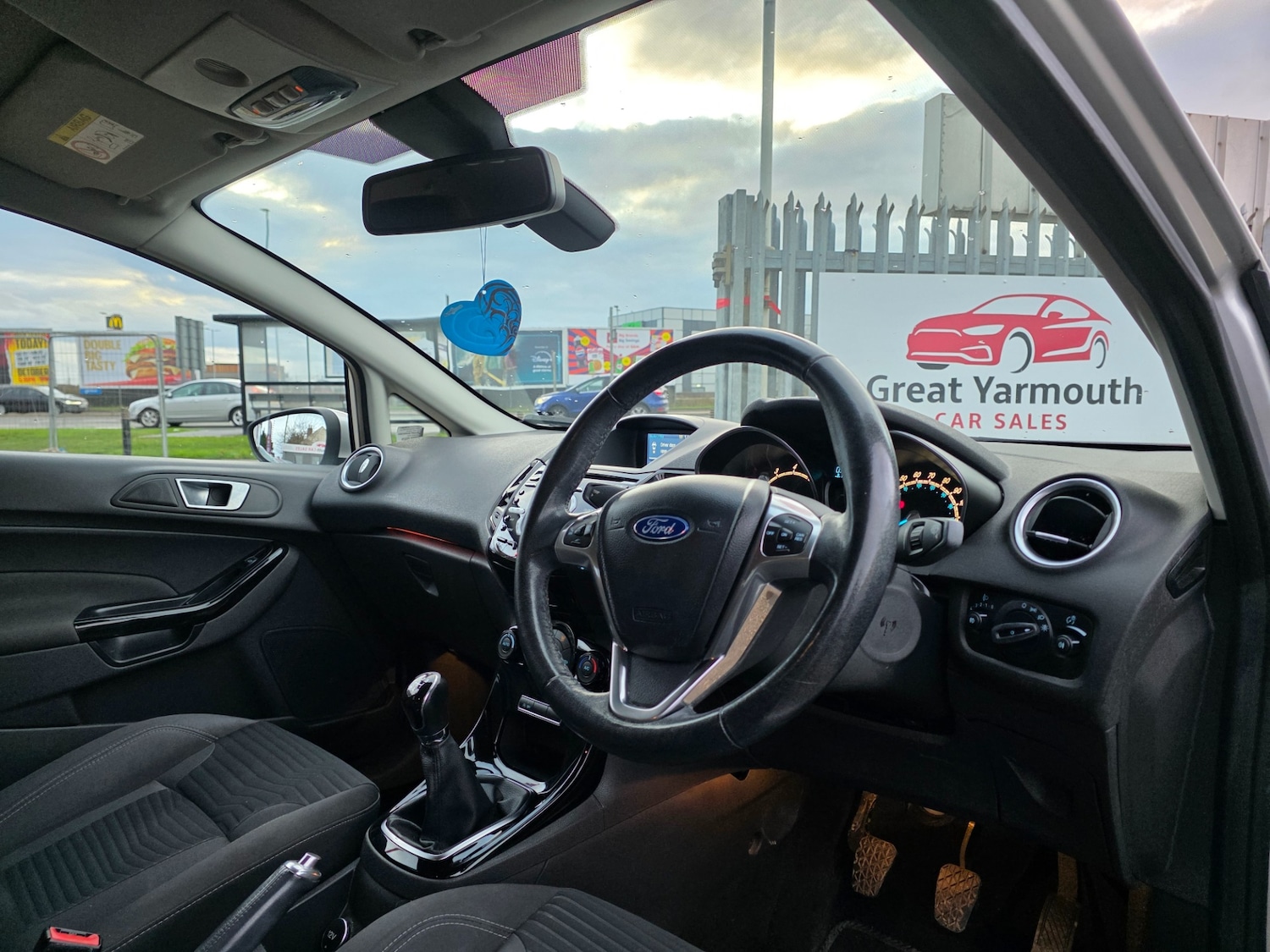 Used Ford Fiesta 2014 for sale - 76864087: Photo 11