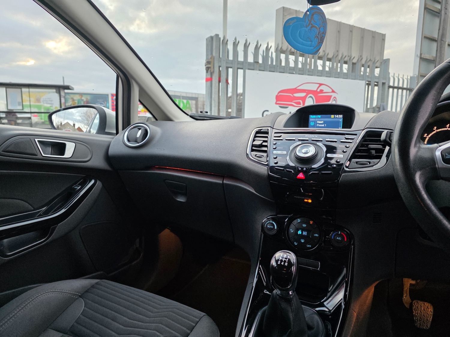 Used Ford Fiesta 2014 for sale - 76864087: Photo 19