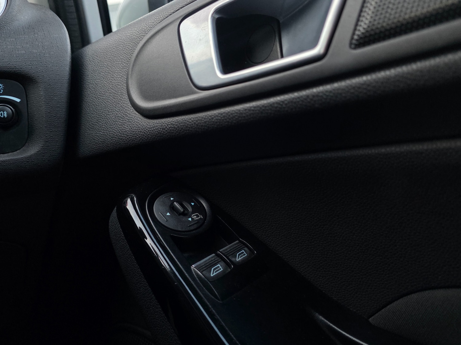 Used Ford Fiesta 2014 for sale - 76864087: Photo 25