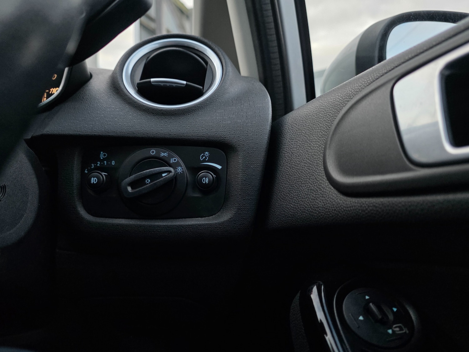 Used Ford Fiesta 2014 for sale - 76864087: Photo 26