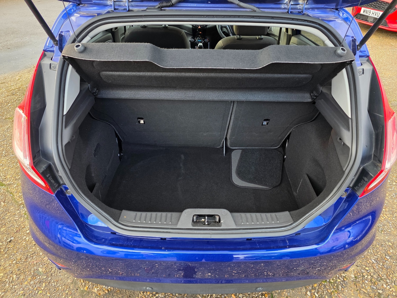 Used Ford Fiesta 2015 for sale - 76640037: Photo 13