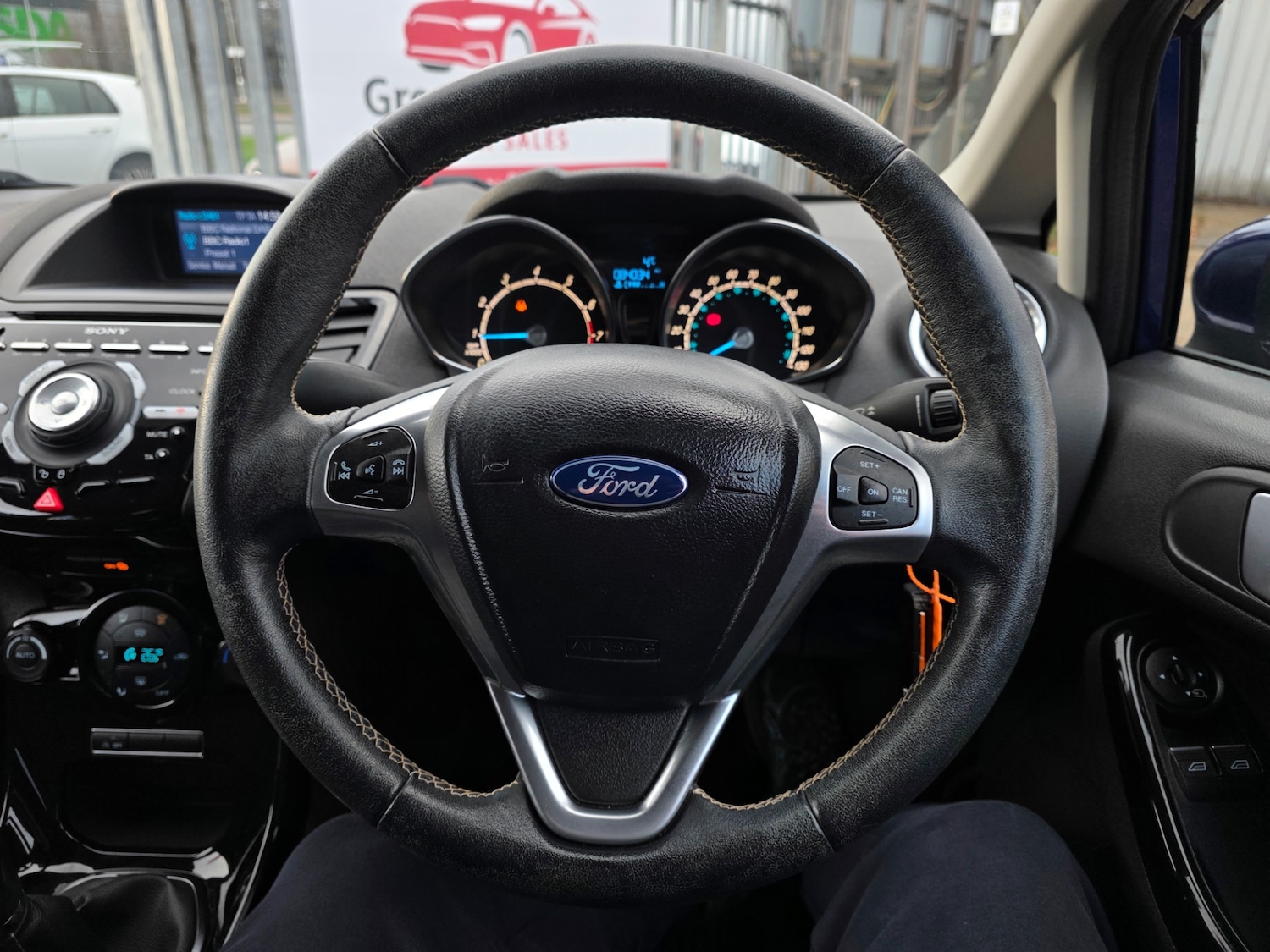 Used Ford Fiesta 2015 for sale - 76640037: Photo 30