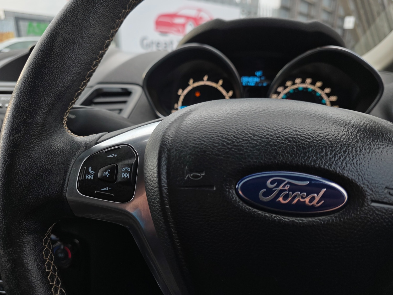 Used Ford Fiesta 2015 for sale - 76640037: Photo 32