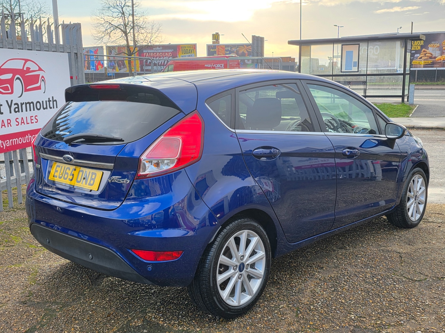 Used Ford Fiesta 2015 for sale - 76640037: Photo 4