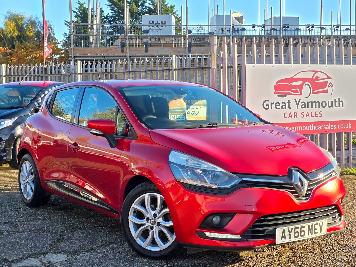 Used Renault Clio 2016 for sale - 76430843: Photo 1