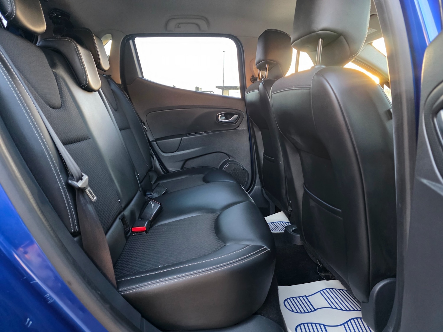 Used Renault Clio 2017 for sale - 76431175: Photo 10