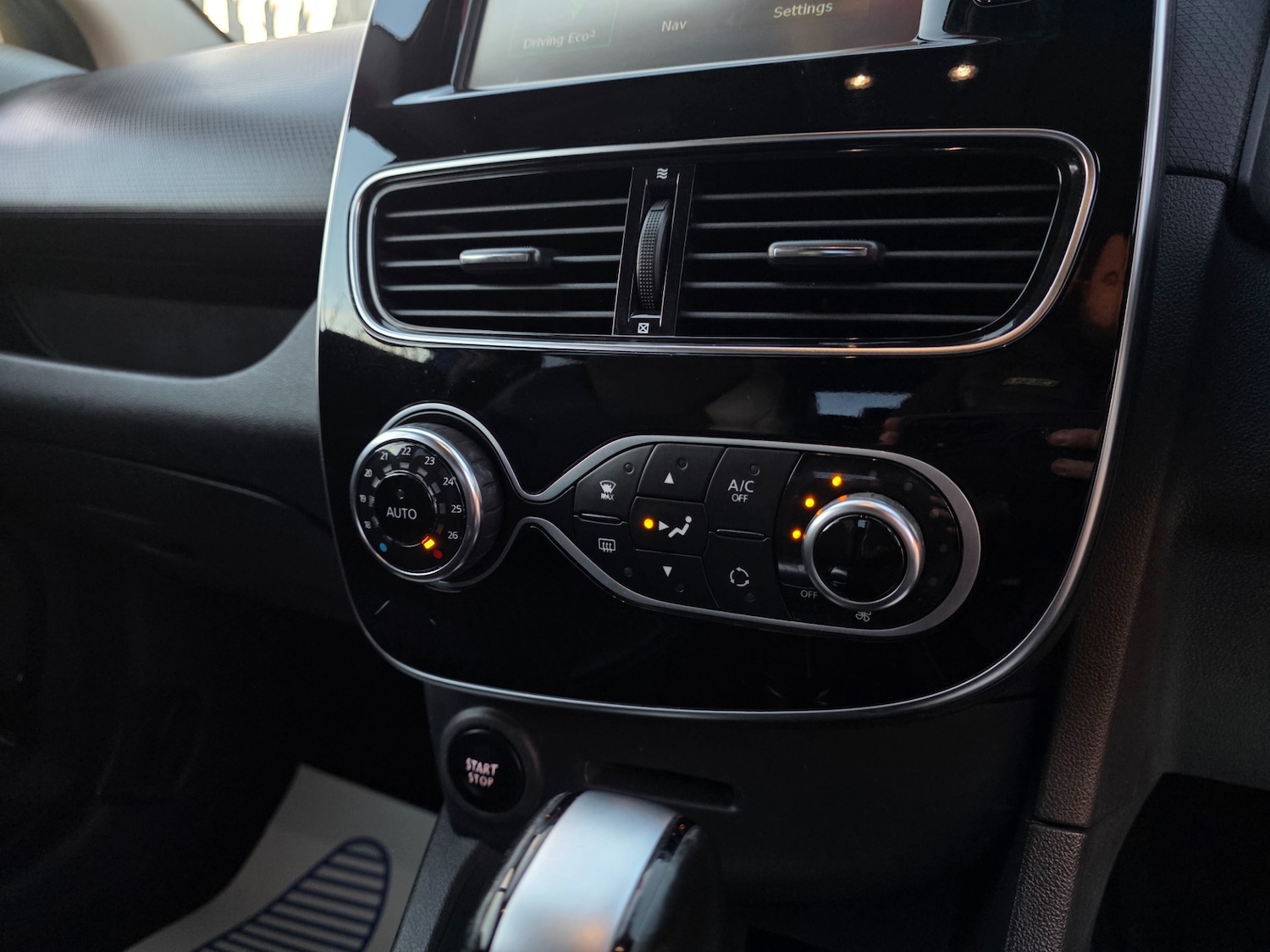 Used Renault Clio 2017 for sale - 76431175: Photo 19