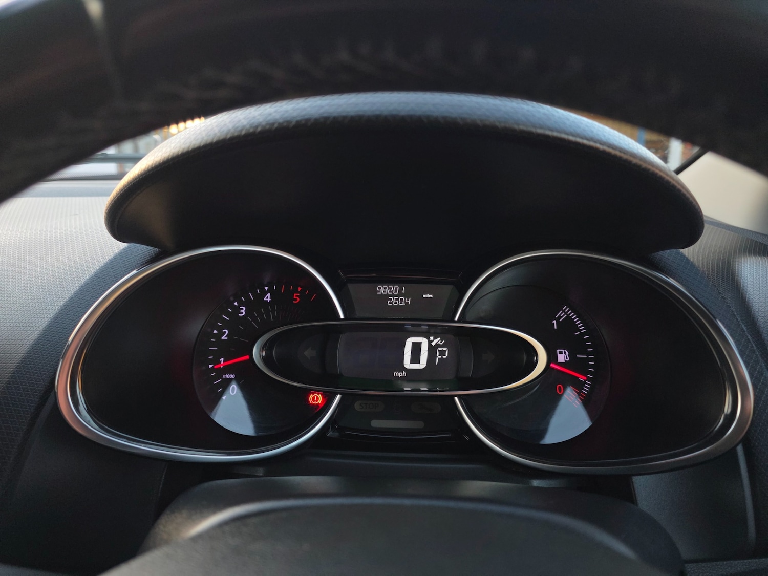 Used Renault Clio 2017 for sale - 76431175: Photo 28