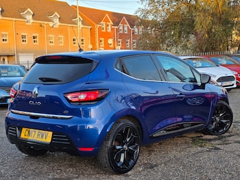 Used Renault Clio 2017 for sale - 76431175: Photo