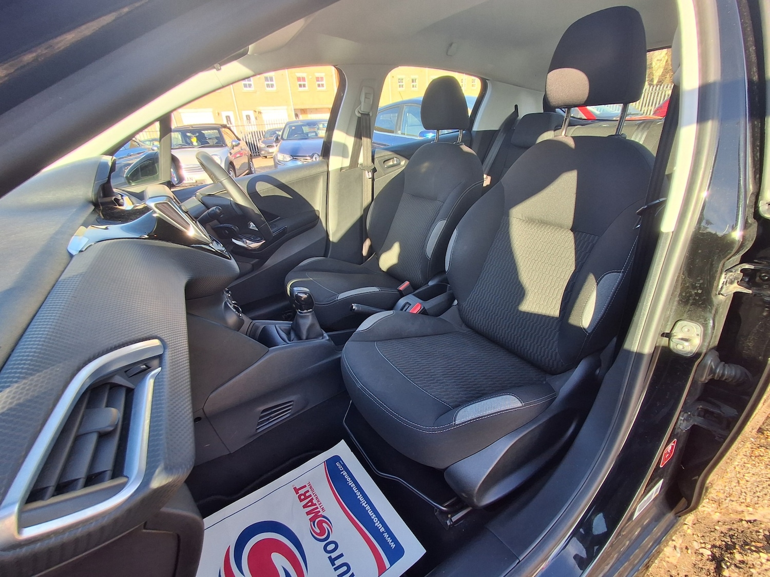 Used Peugeot 208 2015 for sale - 77745915: Photo 22