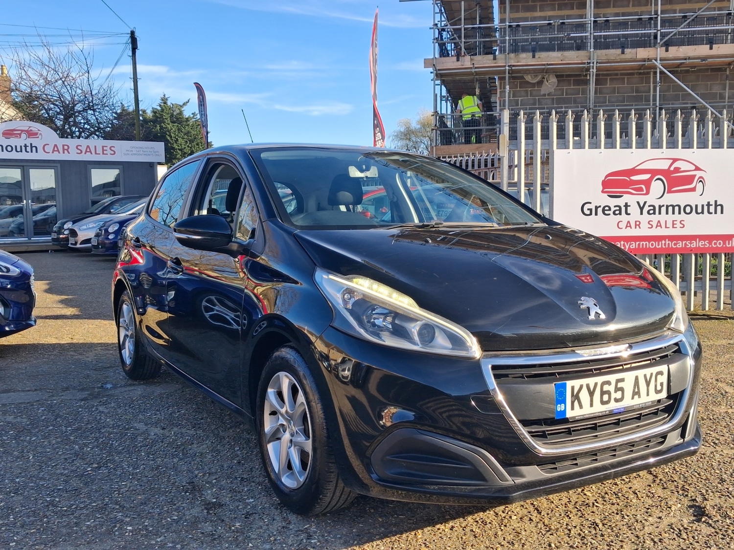 Used Peugeot 208 2015 for sale - 77745915: Photo 3