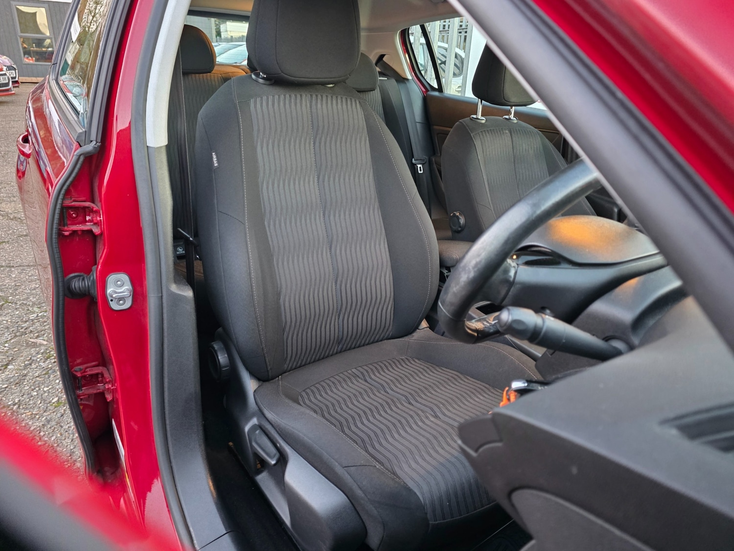 Used Peugeot 308 2014 for sale - 76605483: Photo 12