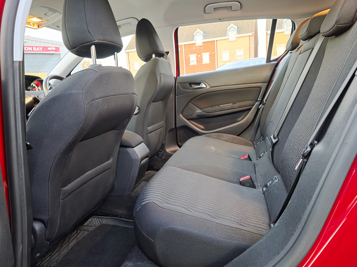 Used Peugeot 308 2014 for sale - 76605483: Photo 15