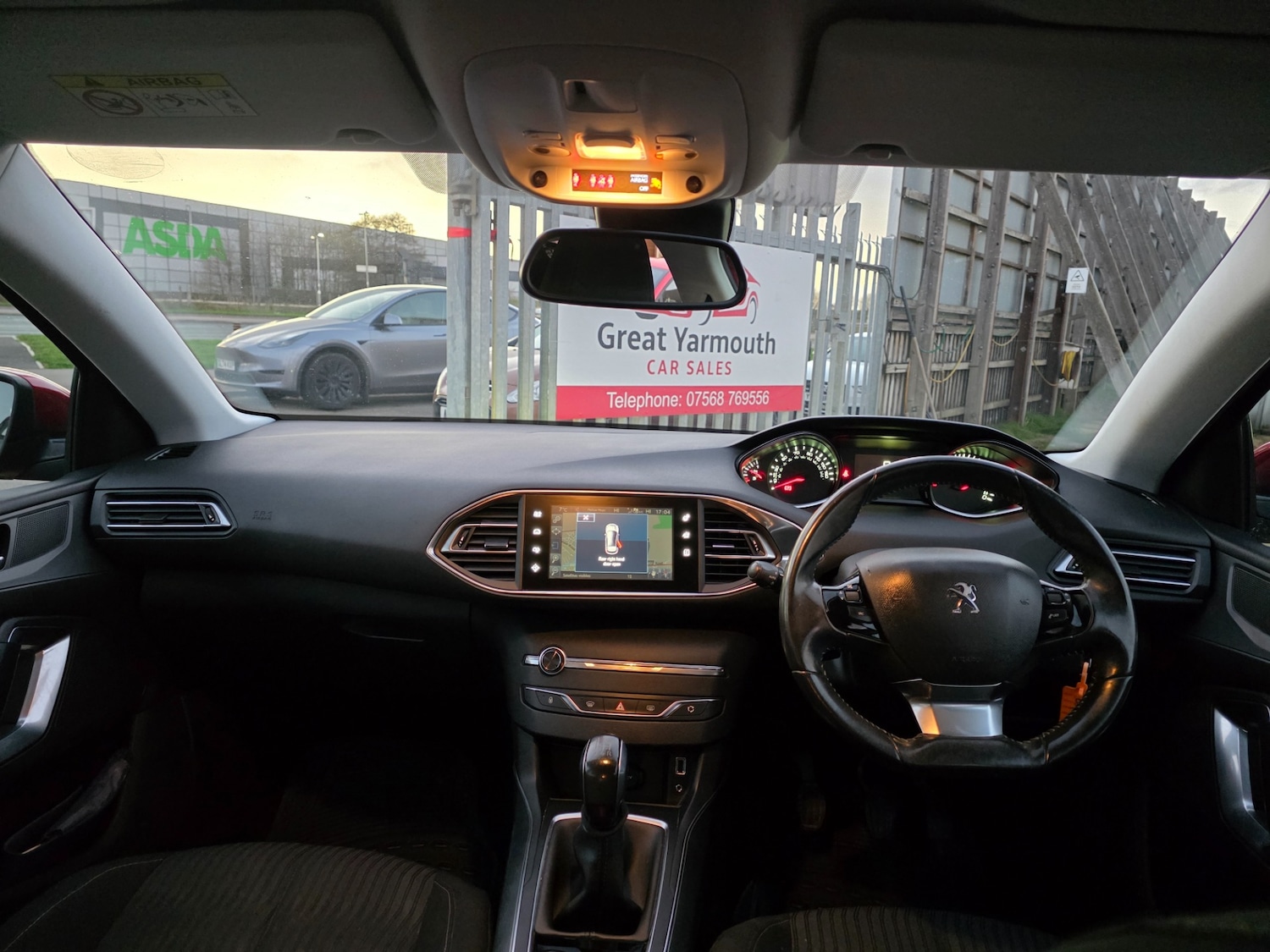 Used Peugeot 308 2014 for sale - 76605483: Photo 17