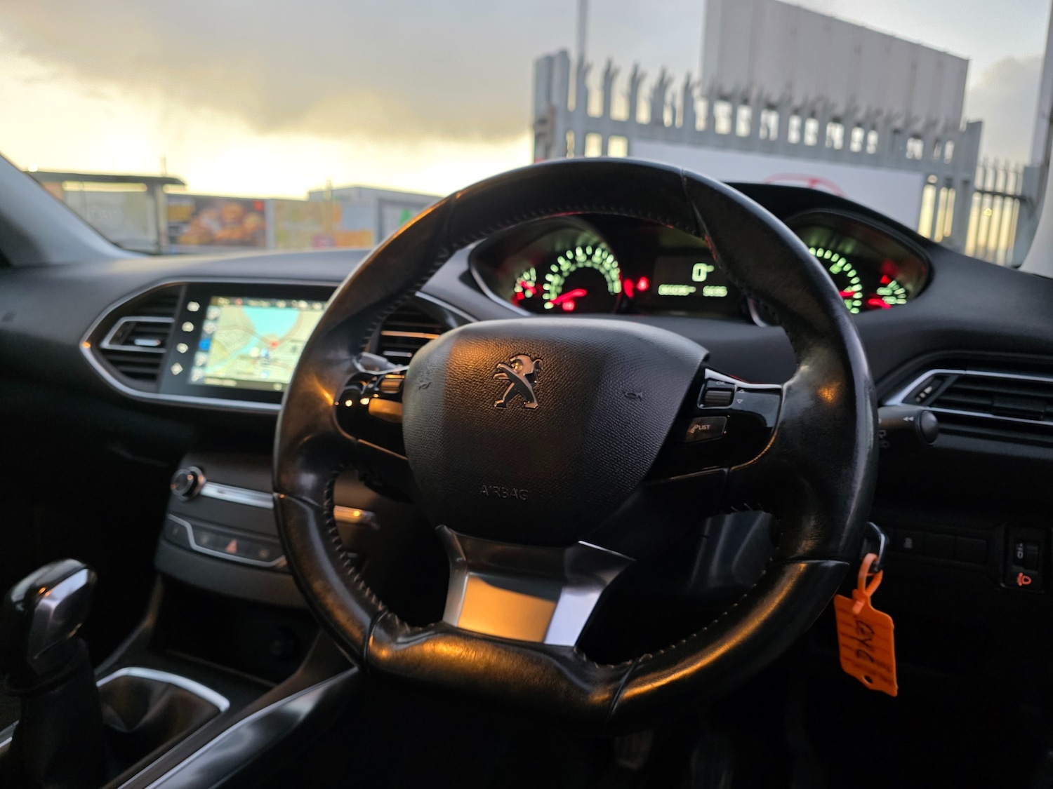 Used Peugeot 308 2014 for sale - 76605483: Photo 18