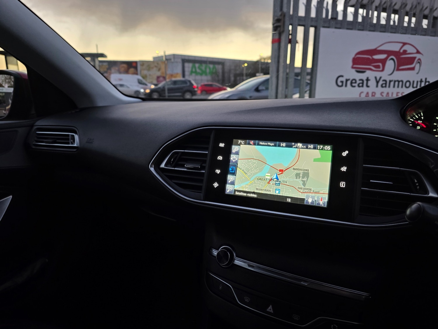 Used Peugeot 308 2014 for sale - 76605483: Photo 22