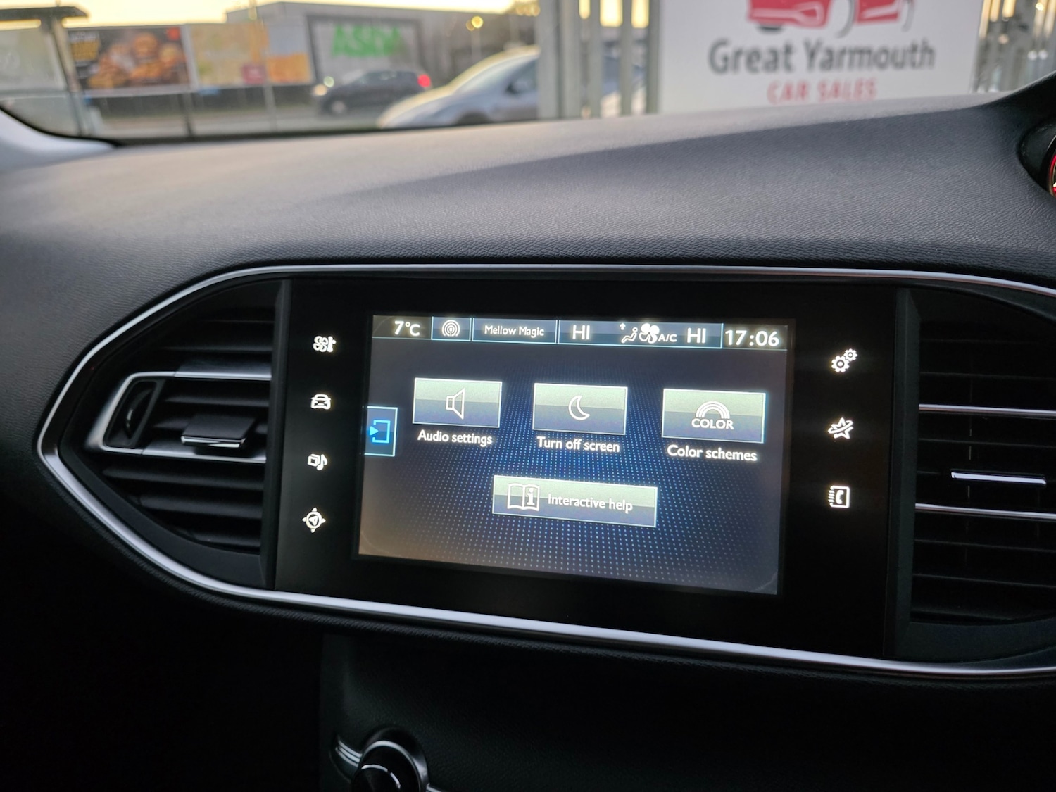 Used Peugeot 308 2014 for sale - 76605483: Photo 29