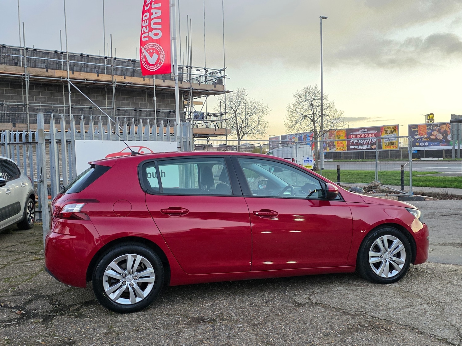Used Peugeot 308 2014 for sale - 76605483: Photo 3