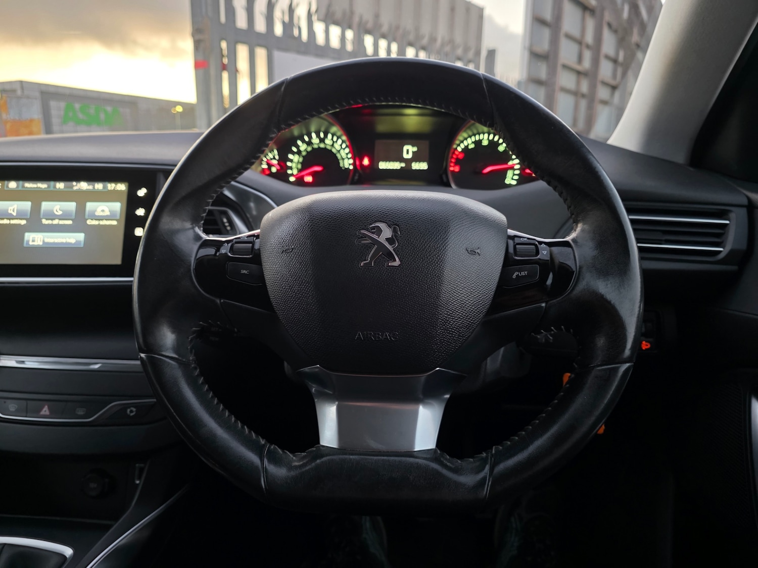 Used Peugeot 308 2014 for sale - 76605483: Photo 31