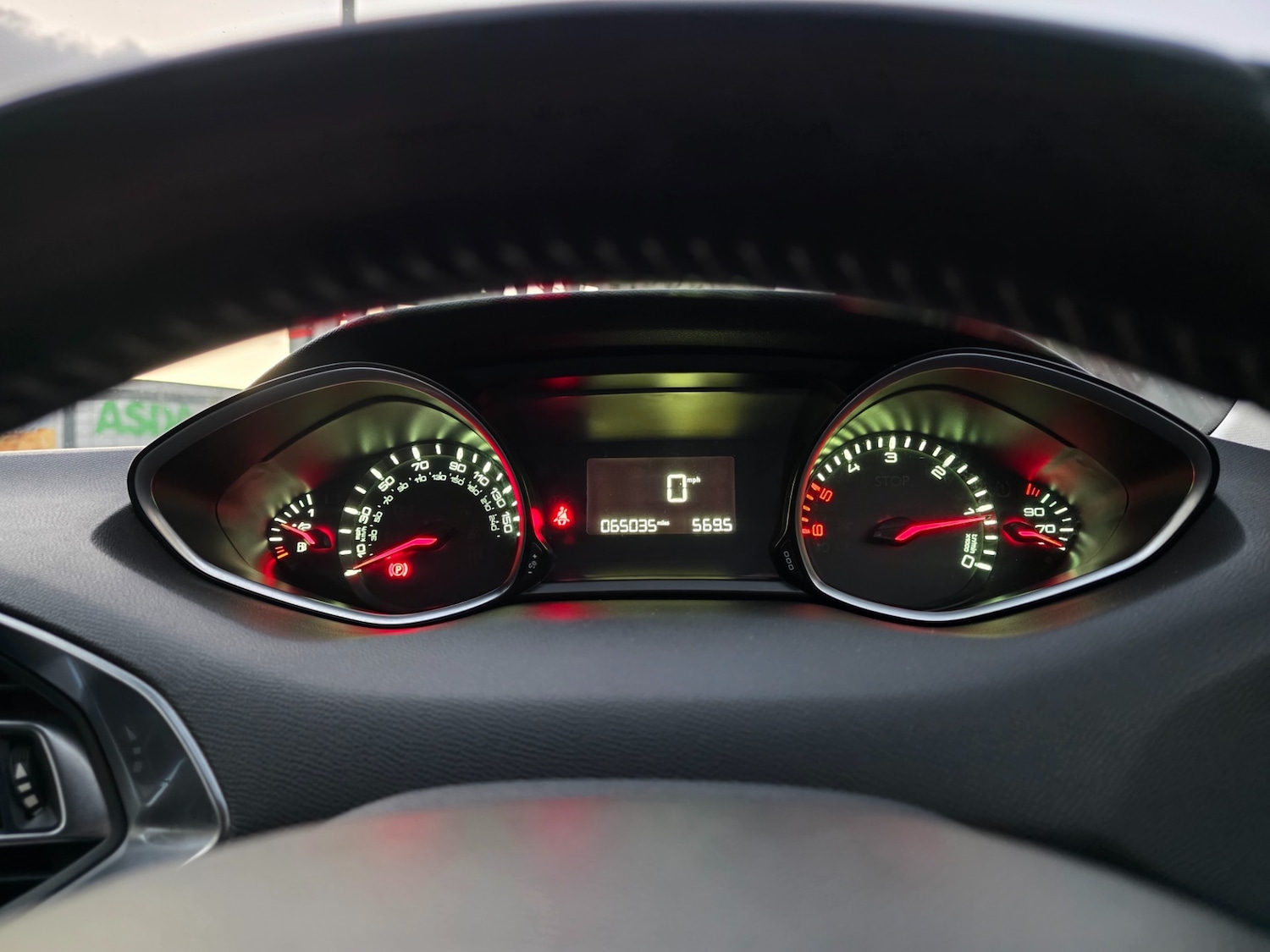 Used Peugeot 308 2014 for sale - 76605483: Photo 33