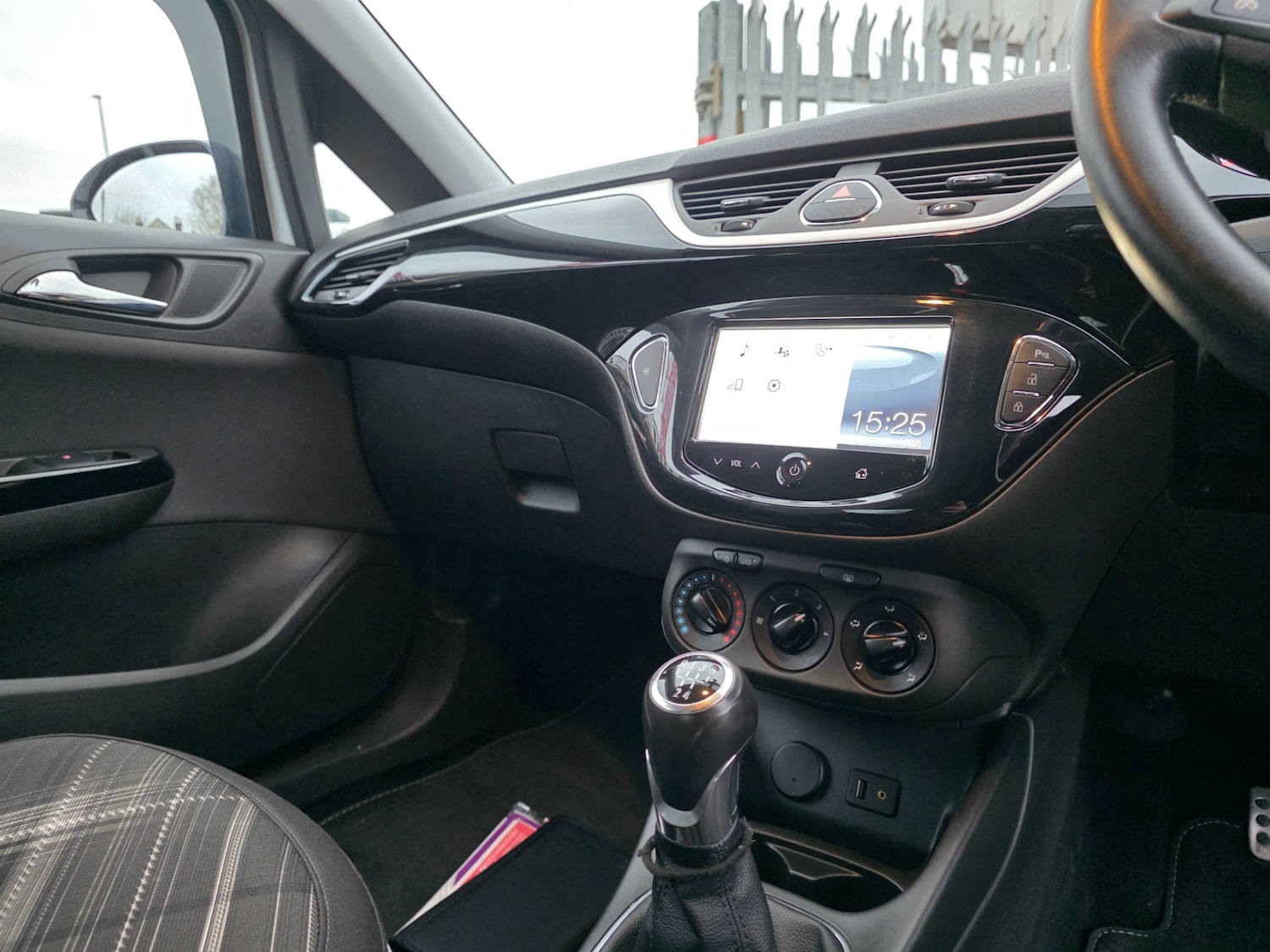 Used Vauxhall Corsa 2015 for sale - 76722414: Photo 18