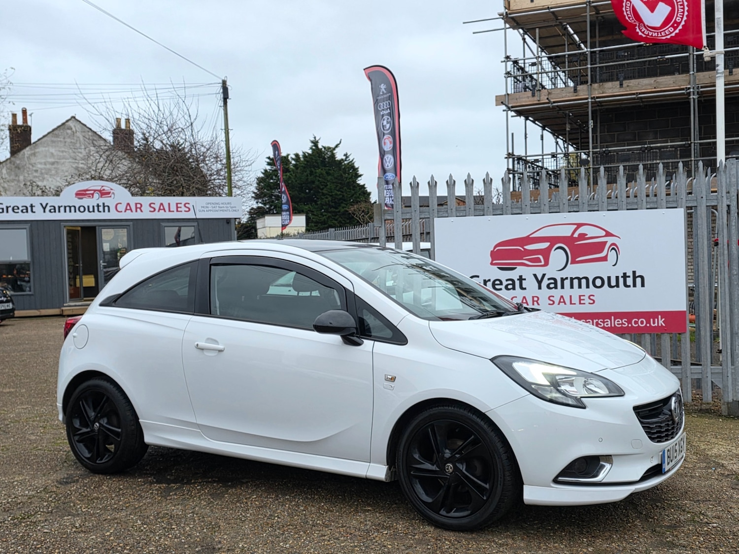 Used Vauxhall Corsa 2015 for sale - 76722414: Photo 2