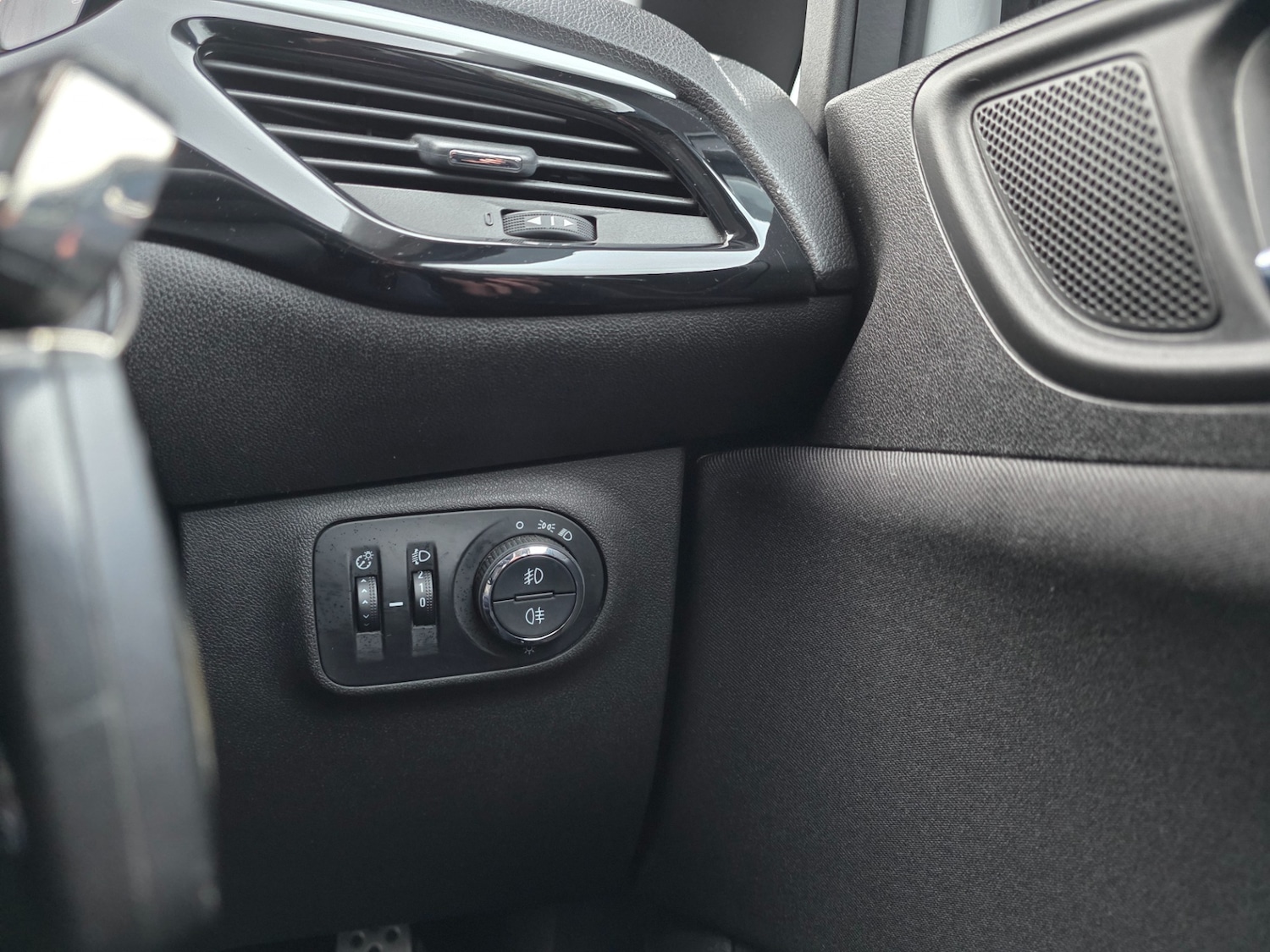 Used Vauxhall Corsa 2015 for sale - 76722414: Photo 27