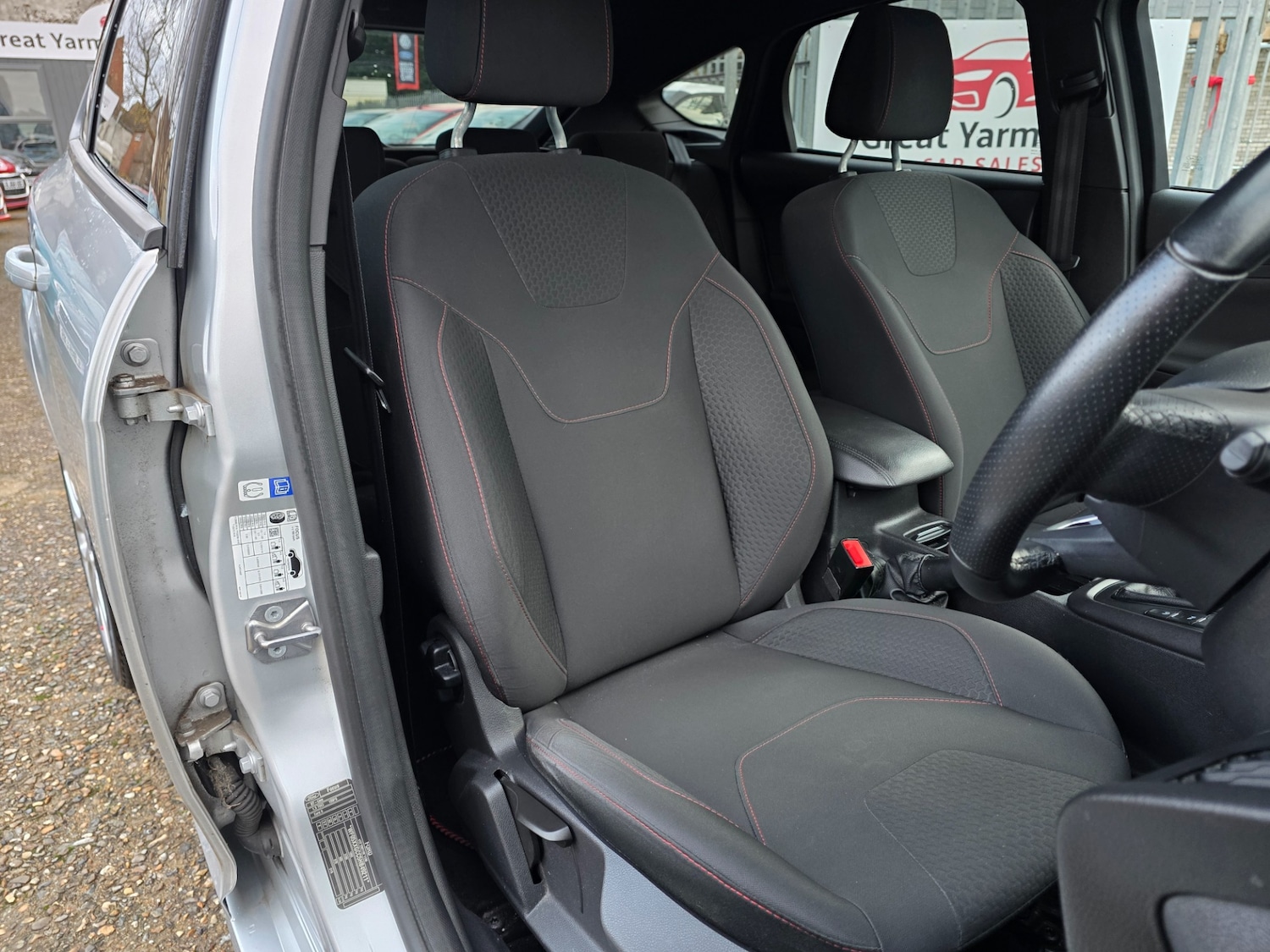 Used Ford Focus 2017 for sale - 76864214: Photo 12