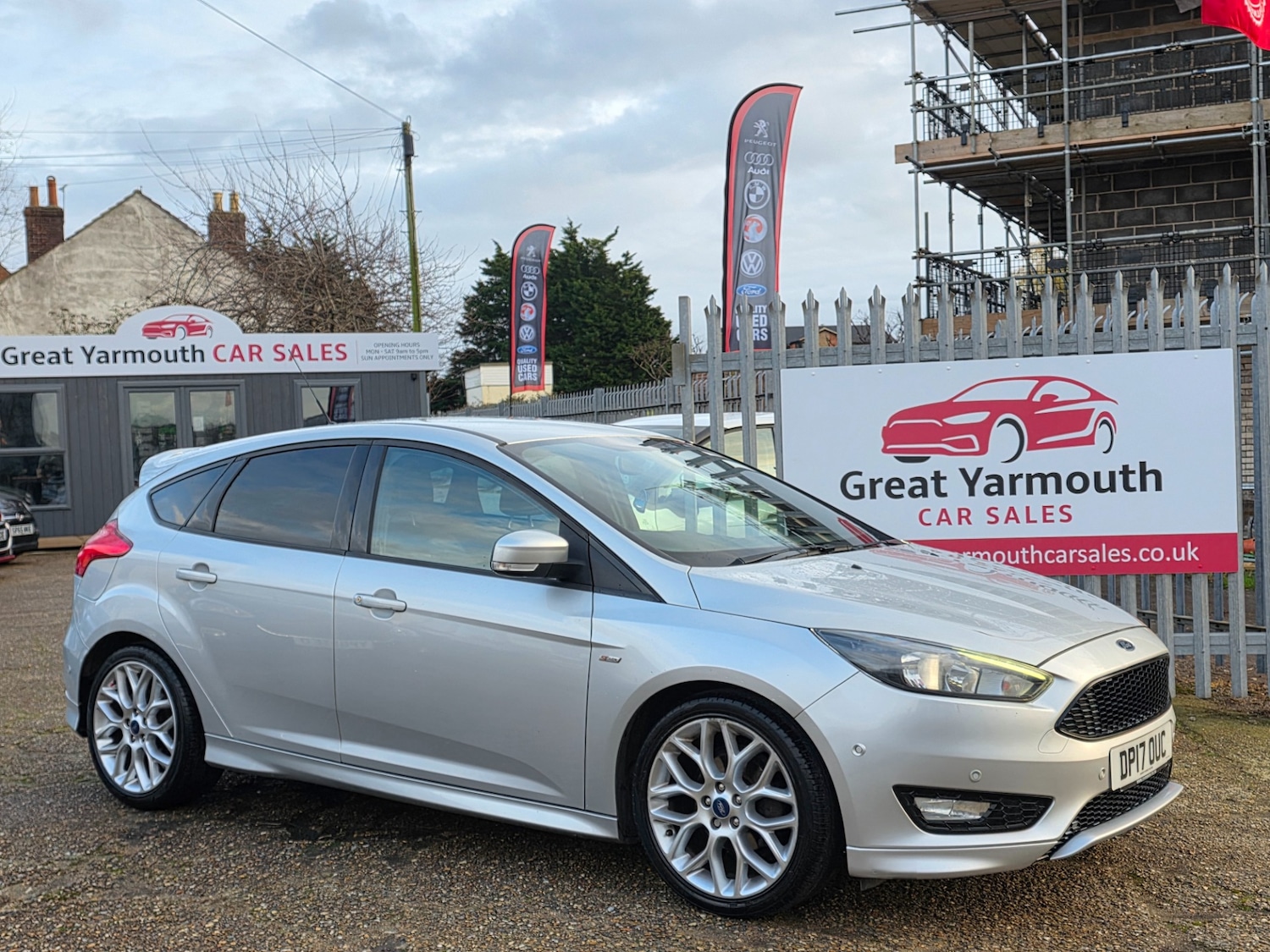 Used Ford Focus 2017 for sale - 76864214: Photo 2