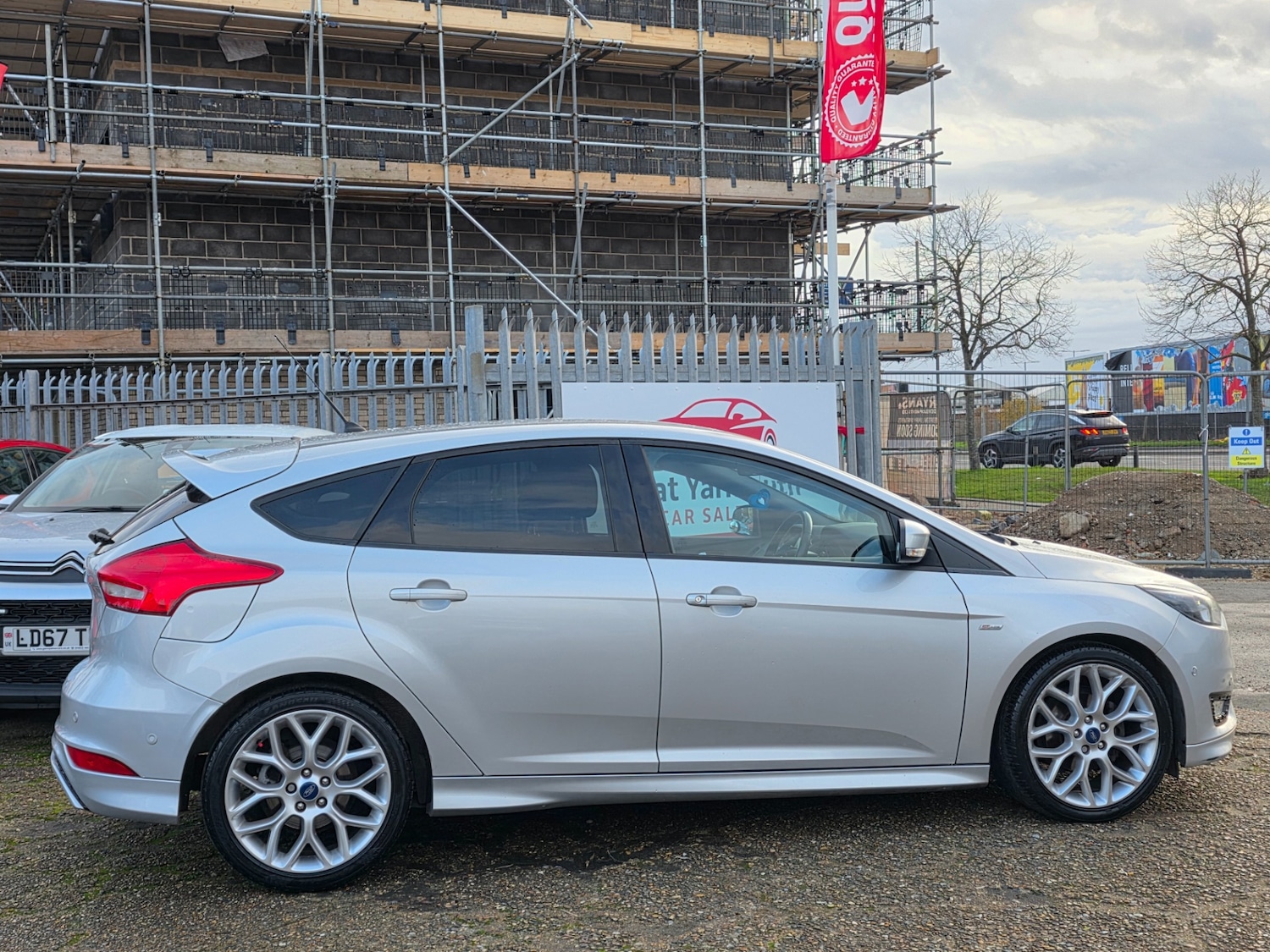 Used Ford Focus 2017 for sale - 76864214: Photo 3