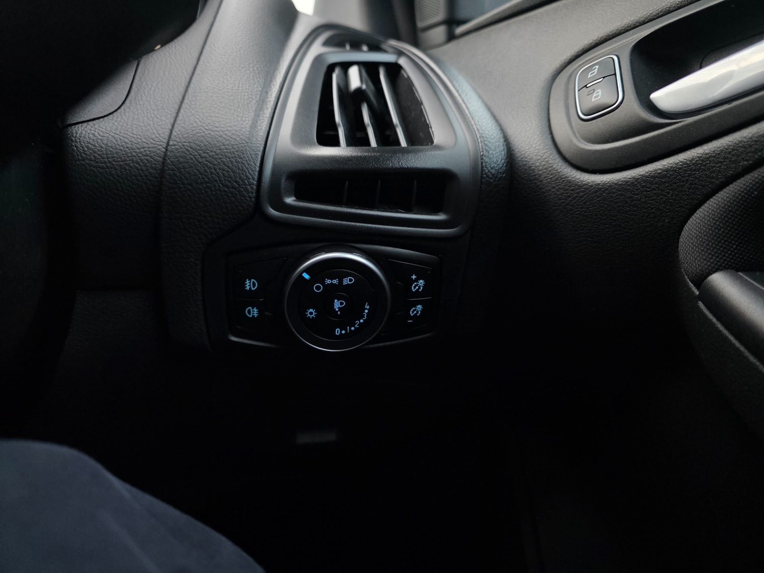 Used Ford Focus 2017 for sale - 76864214: Photo 33