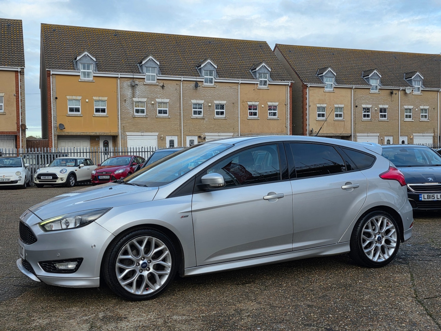 Used Ford Focus 2017 for sale - 76864214: Photo 8