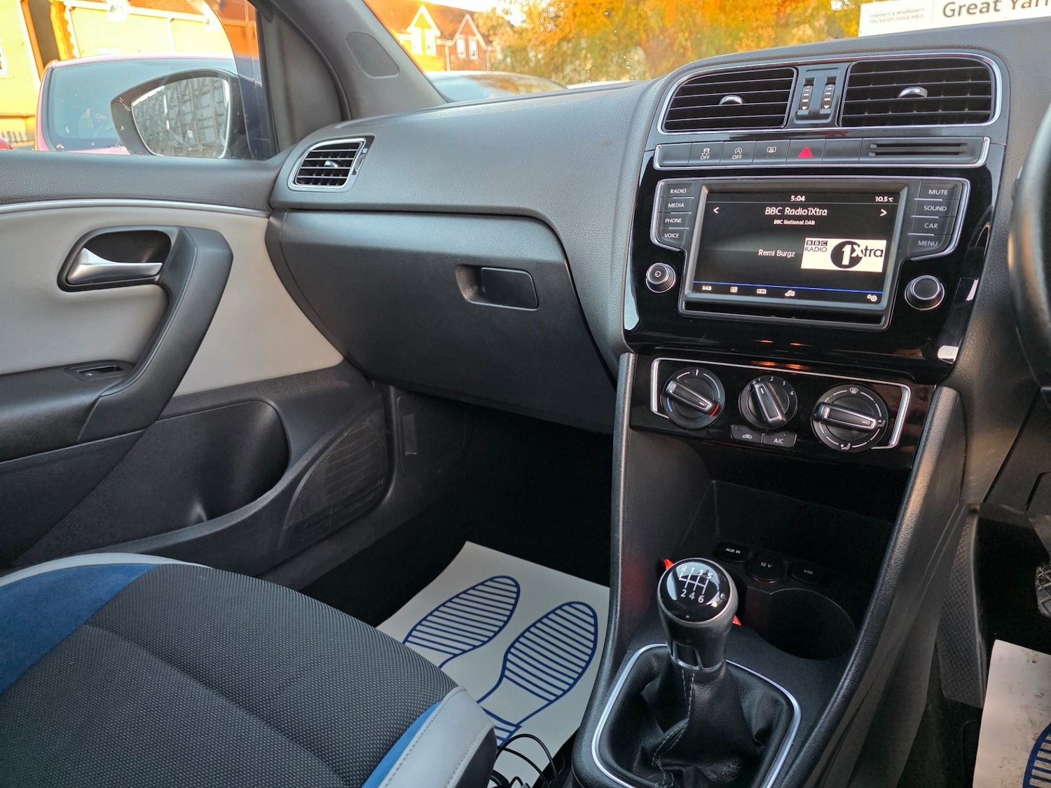 Used Volkswagen Polo 2016 for sale - 76440053: Photo 17