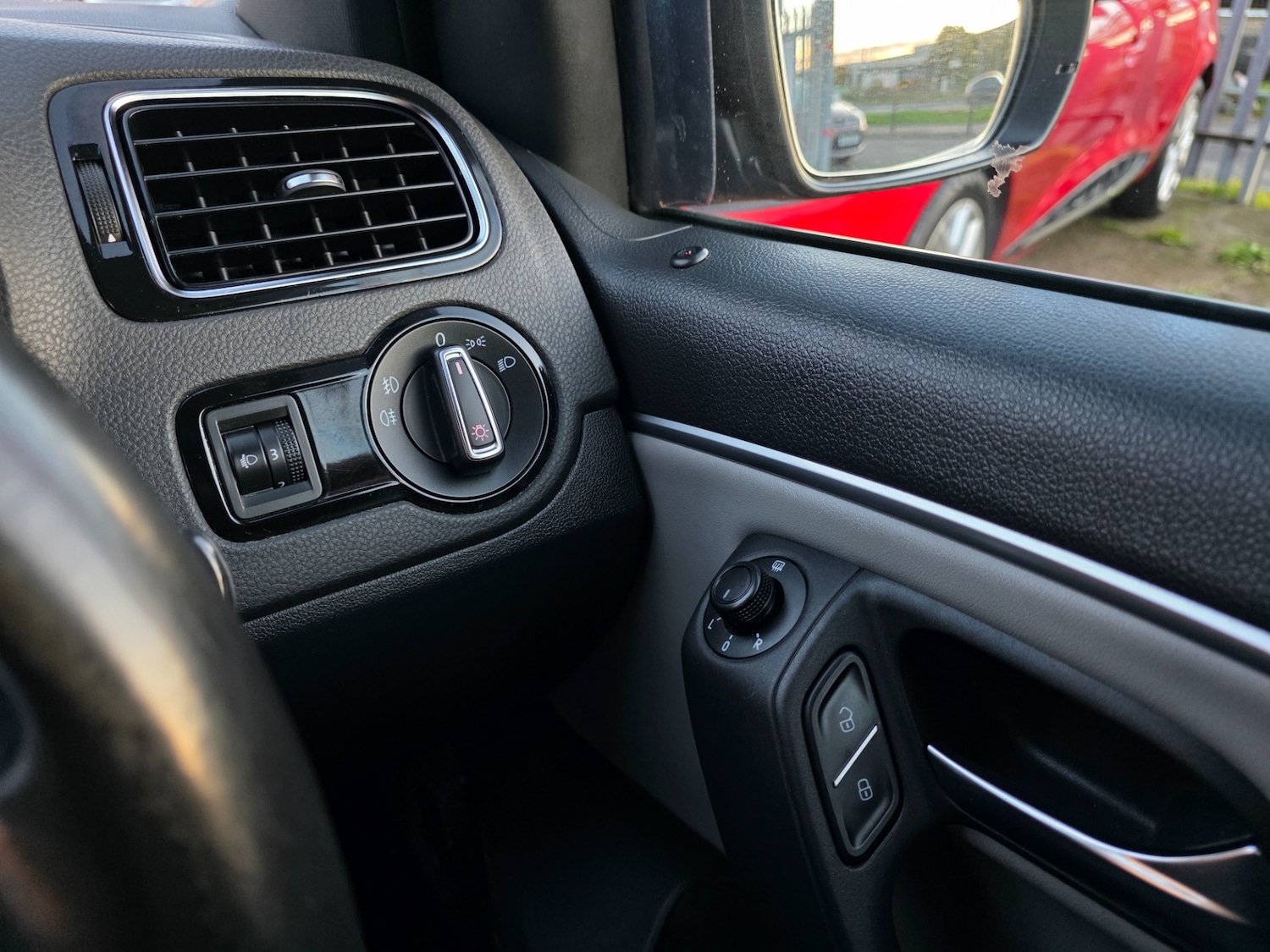 Used Volkswagen Polo 2016 for sale - 76440053: Photo 24