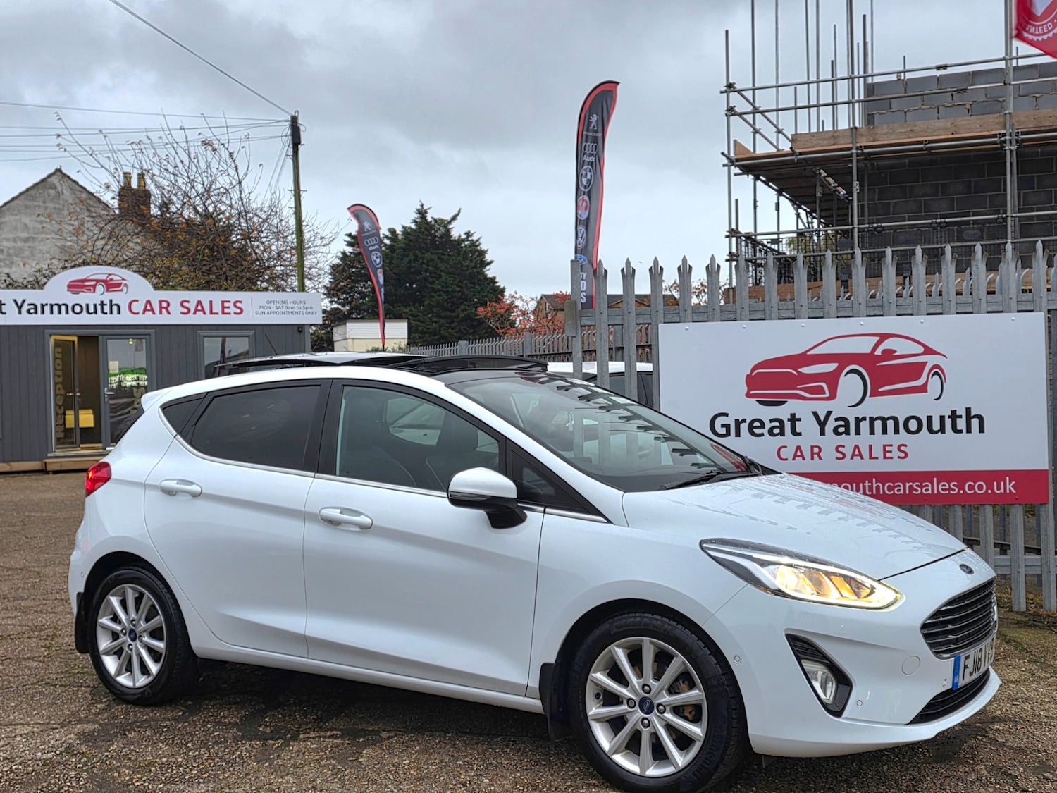 Used Ford Fiesta 2018 for sale - 76548002: Photo 2