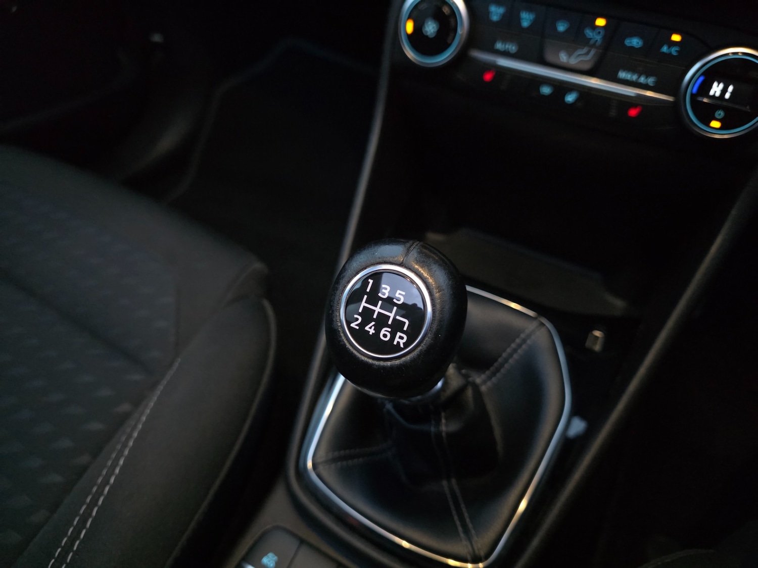 Used Ford Fiesta 2018 for sale - 76548002: Photo 24